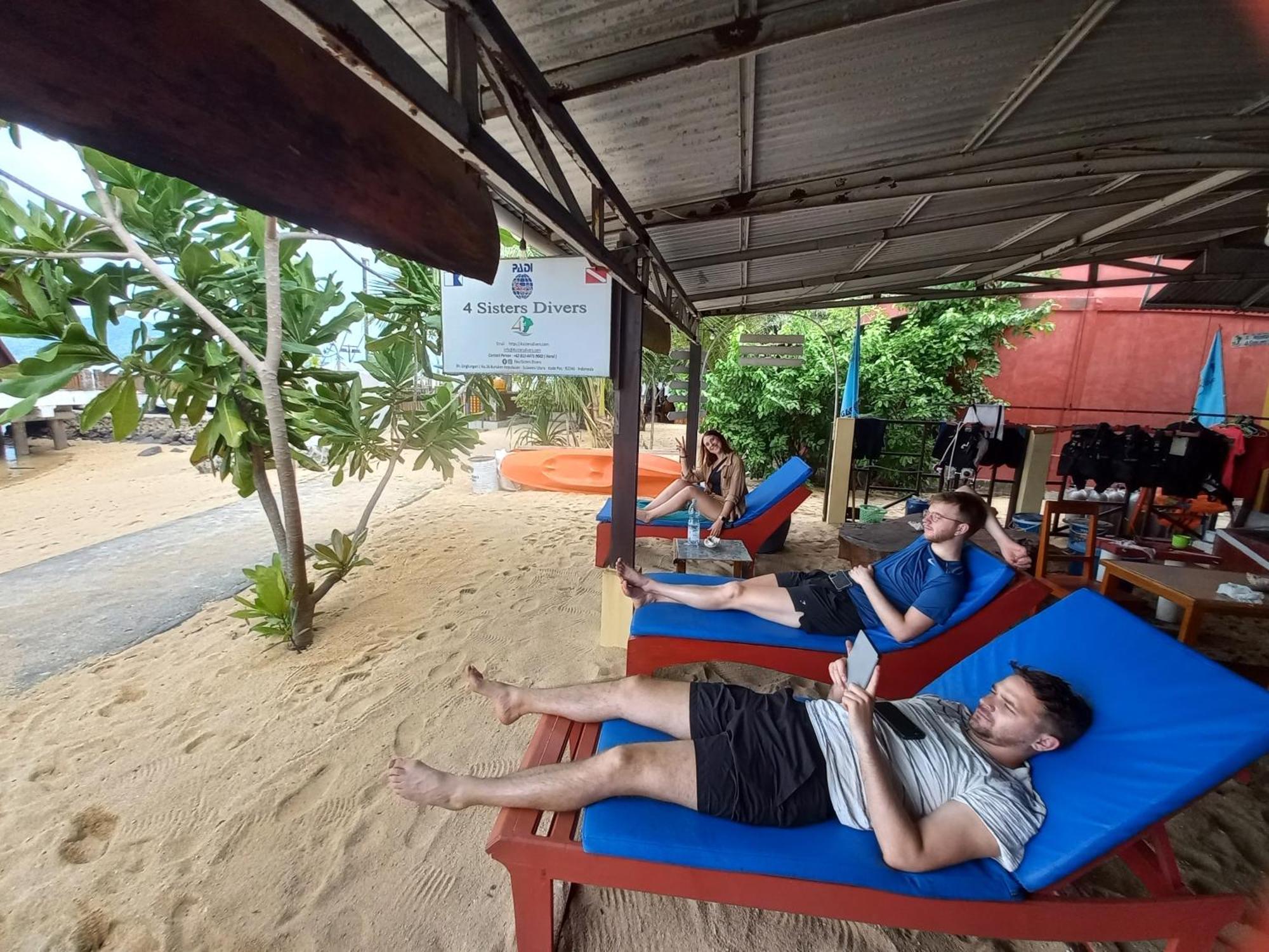 4 Sisters Divers Bunaken Exterior foto